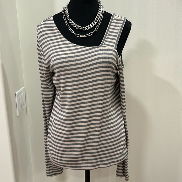 Cabi Fate Tee Size M - Picture 1 of 4